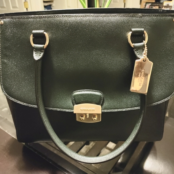 Authentic Coach Handbag - Picture 2 of 8
